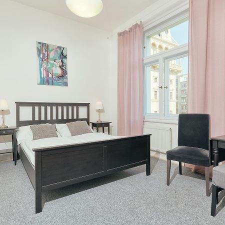 براغ Hostel Mikolase Alse المظهر الخارجي الصورة