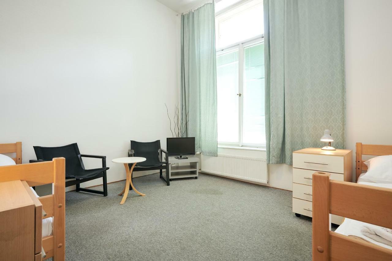 براغ Hostel Mikolase Alse المظهر الخارجي الصورة